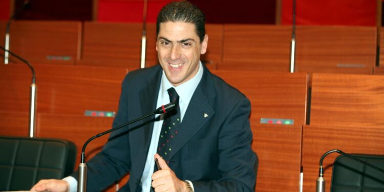 Napoli, al via congresso Fdi. Nonno: «Necessario rilanciare il partito in città»