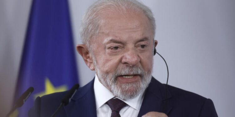 Lula a Barcellona, ‘preoccupato per la situazione a Cuba’