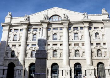 Borsa: Milano positiva (+0,45%), balzo di Lottomatica e Leonardo