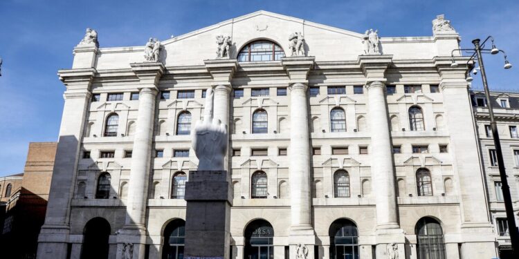 Borsa: Milano positiva (+0,45%), balzo di Lottomatica e Leonardo