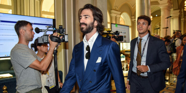 Leonardo Maria Del Vecchio: ‘Creato un dualismo tra me e Milleri ma al centro ci sia Essilux’