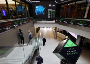 Borsa: l’Europa in calo con petrolio e chip, Milano -1,2%