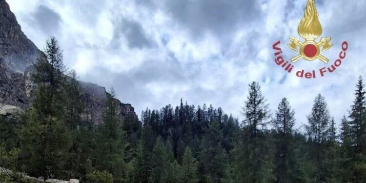 Frana a Passo Staulanza sulle Dolomiti