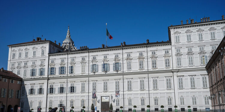 Dai No Tav alle simpatie per i re, sindaca della Valle Susa entra nel Partito Monarchico