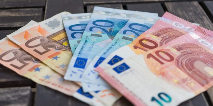 Pil italiano in crescita dello 0,2% nel secondo trimestre, ma l’inflazione sale al 3,3%